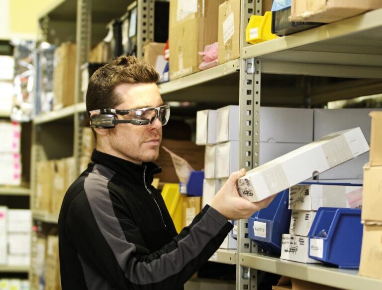 ¿Picking por voz o visual? ¿Cuál es mejor? SCM Logística Barcelona